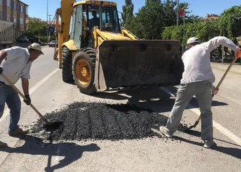 Bünyan’da bozuk yollar düzenleniyor