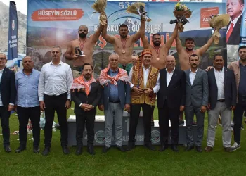 Devlet Bahçeli güreş ağası olacak