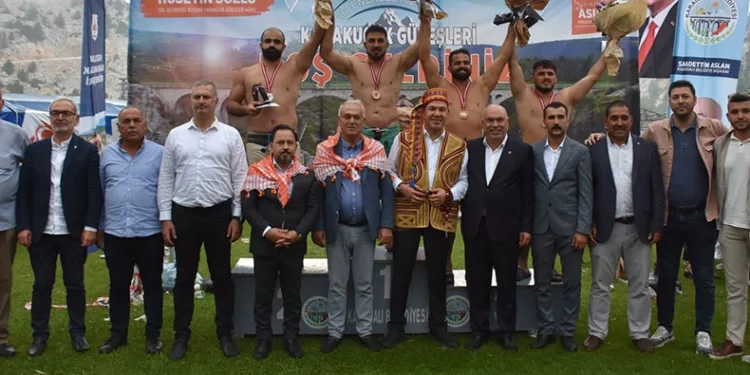 Devlet Bahçeli güreş ağası olacak