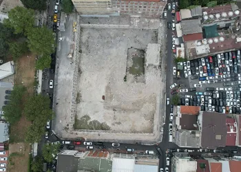 Karaköy ve Mercan’da otopark çilesi
