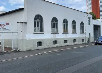 Almanya’da camiye çirkin saldırı