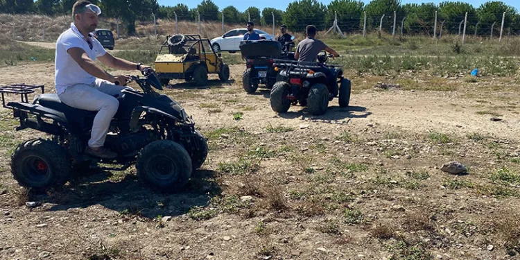 Sular çekilince alan ATV Motorcularına kaldı