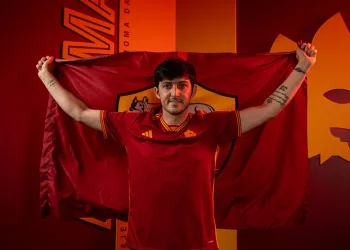 Roma, Sardar Azmoun’u kadrosuna kattı