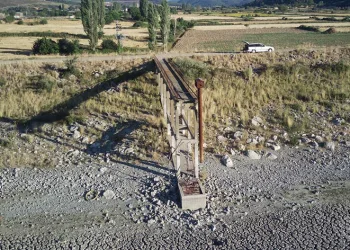 Çanakkale’de baraj tamamen kurudu