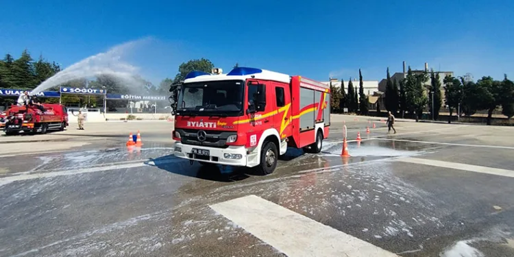 İtfaiyecilere ileri sürüş teknikleri eğitimi