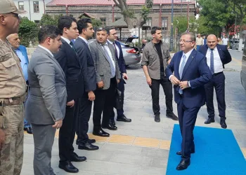 Ticaret Bakanı Bolat Kars’ta
