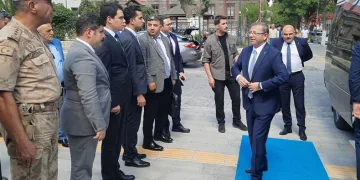 Ticaret Bakanı Bolat Kars’ta