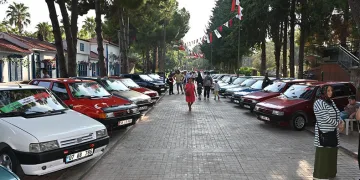 Uno tutkunları Dokumapark’ta buluştu