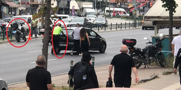 Bursa’da trafik polisinden örnek davranış