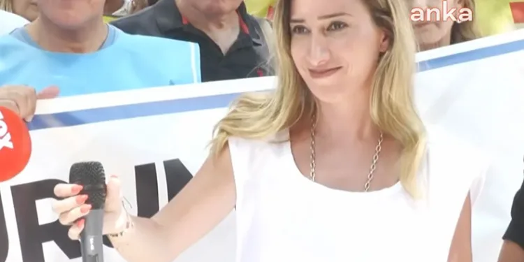 Sağlıkçılar ülke genelinde iş bıraktı