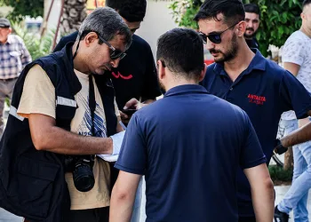 Para toplayan personele hırsızlık şoku