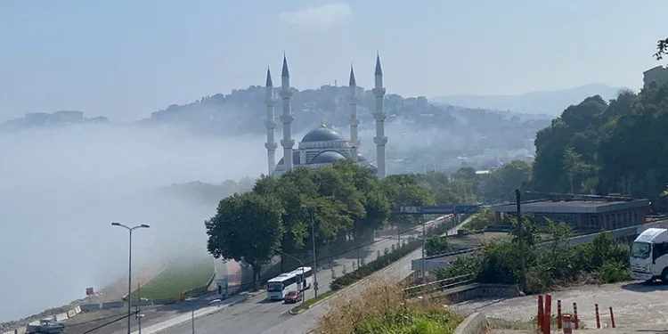 Uzun Mehmet Camii görenleri kendisine hayran bıraktı