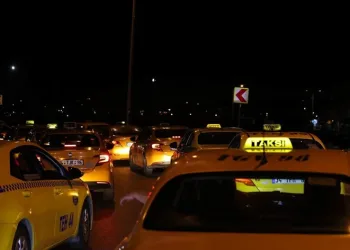 Taksimetre ücretine yüzde 100 zam talebi
