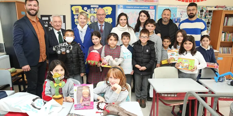 Nilüfer Oyuncak Evi gönüllülerden destek bekliyor