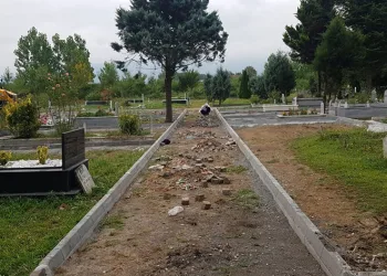 Mezarlıkta temizlik ve bakım