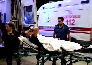 Bursa’da, kavga ihbarına giderken hastanelik oldular