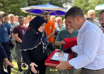 Genç polis memuru kansere yenildi