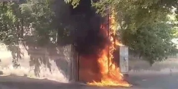 Yanan trafo paniğe neden oldu