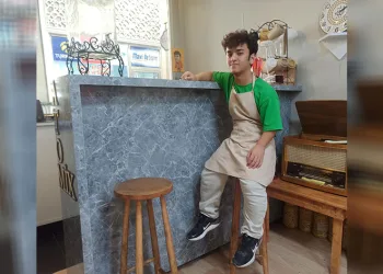 Boyundan büyük işler yapıyor