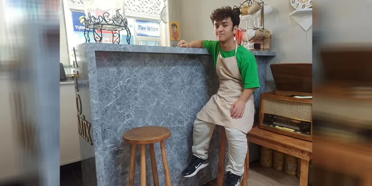 Boyundan büyük işler yapıyor