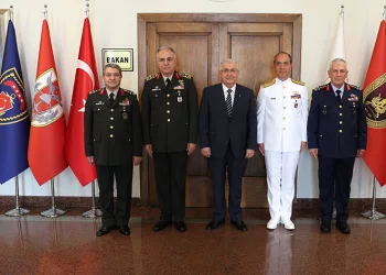 Bakan Güler, TSK Komuta Kademesi’ni kabul etti