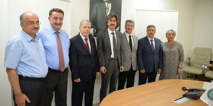 İnegöl İşletme Fakültesi’e yeni Dekan