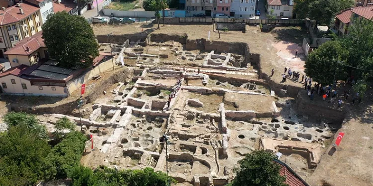 1326 Bursa’sı Hisar’da Ortaya Çıkıyor