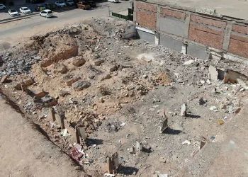 Enkazların yerini boş araziler aldı
