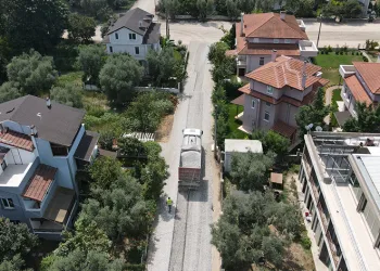 “İznik’in Geleceğine Yeni Yollar Açıyoruz”