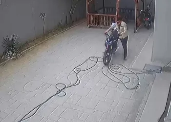 Bursa’da şafak vakti motosiklet hırsızlığı