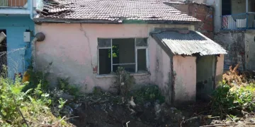 Metruklar yıkılıyor vatandaşın yüzü gülüyor