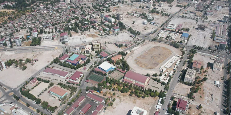 Depremin merkezi Kahramanmaraş’ta son durum görüntülendi