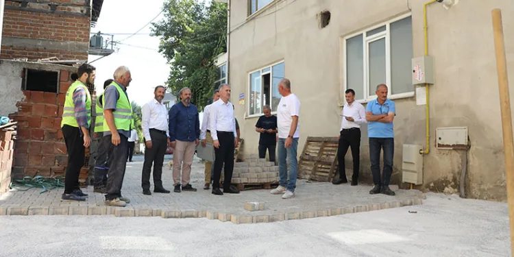 Sokaklar parke taşla kaplanıyor