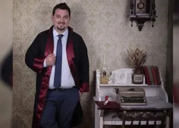 Genç doktor sevenlerini üzdü