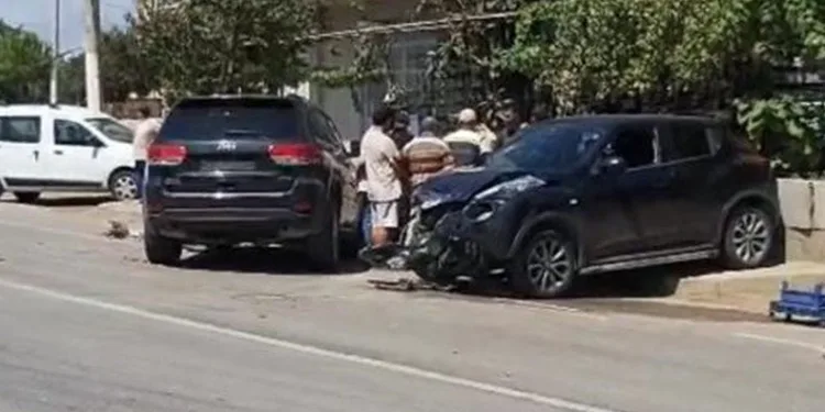 Virajı alamadı, karşı şeritten gelen cipe carptı