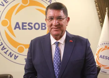 Rus ve Ukraynalılar ev alıp satıyor