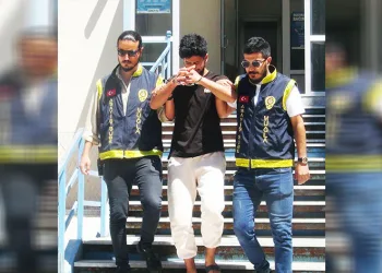 “Üstünde büyü var’ diyerek ormanı yakmış