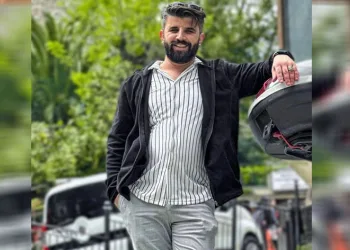 Cadde ortasında bıçaklanan şahıs hayatını kaybetti