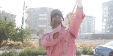 Enkaz kentte usta bulunamıyor