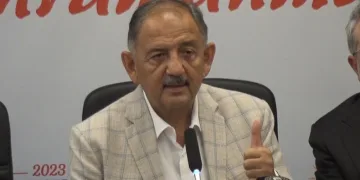 “Orta hasarlı binaların tamamı yıkılacak”