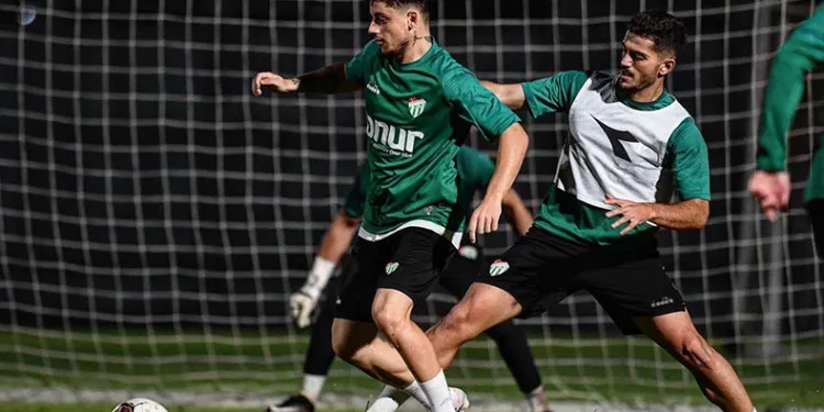 Bursaspor’da tempo arttı