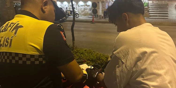 Motosiklet sürücülerine ceza yağdı