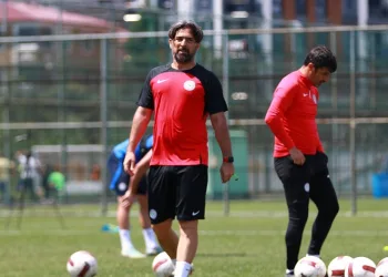 Çaykur Rizespor Teknik Direktörü İlhan Palut: “Hiçbir endişem yok”