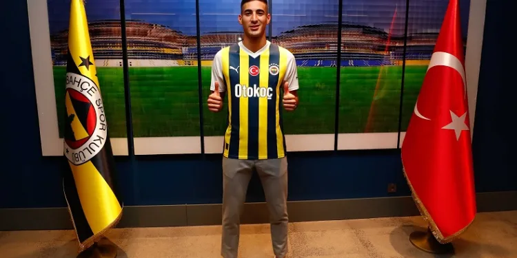 Fenerbahçe, Mert Müldür’ü kadrosuna kattı
