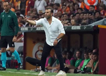 Okan Buruk, Galatasaray’ın başında ilk Avrupa galibiyetini aldı