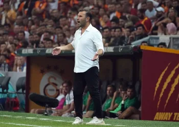 Okan Buruk: “Bir sonraki maçta daha iyi bir Galatasaray izleyeceğiz”