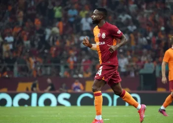 Cedric Bakambu, Galatasaray formasıyla ilk maçına çıktı