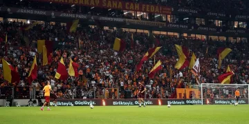 Galatasaray – Zalgiris maçını 41 bin 505 seyirci takip etti