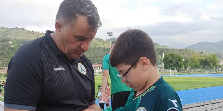 Giresunspor Teknik Direktörü Mustafa Kaplan: “Lige iyi başlangıç yapacağımıza inanıyoruz”