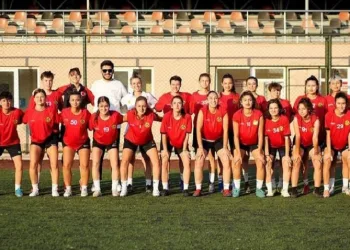 Eskişehirspor Kadın Futbol Takımı topbaşı yaptı